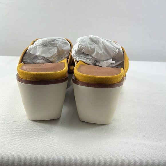 Gentle Souls by Kenneth Cole Lavern Wedge Mules Marigold size 5 - Picture 5 of 7